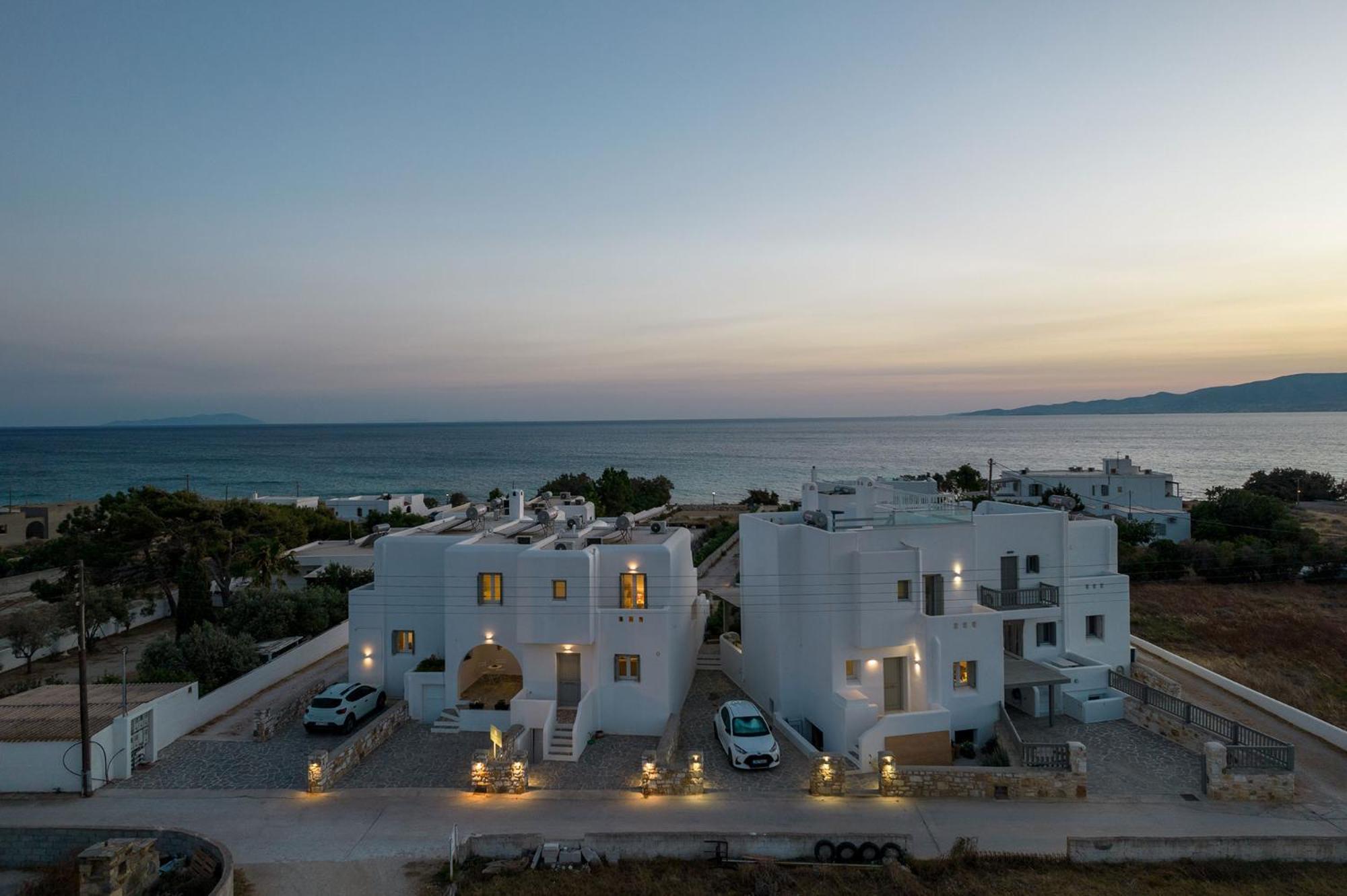 Villa Helen Front Luxury