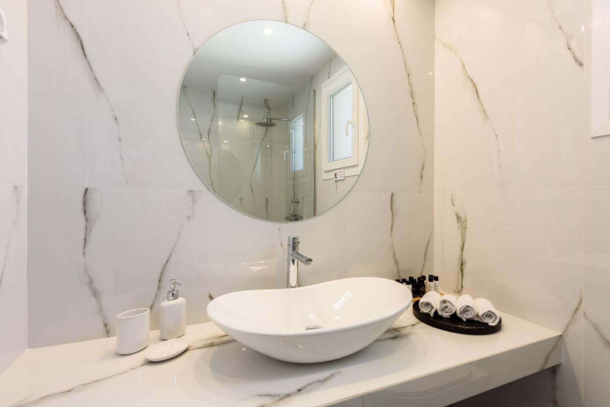 Vila Helen Front Luxury Kastrákion